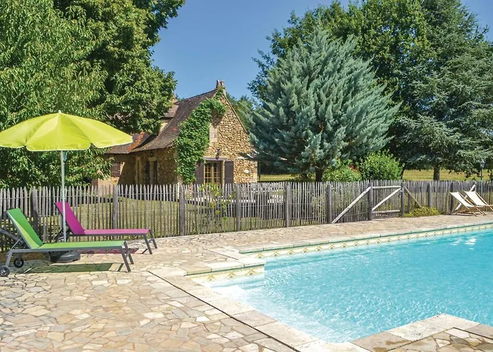 Awesome In 度假居 Campsegret